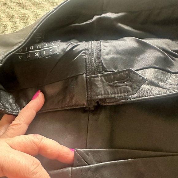 Siena Studio Black Leather Midi Skirt Size 8 - Picture 7 of 8
